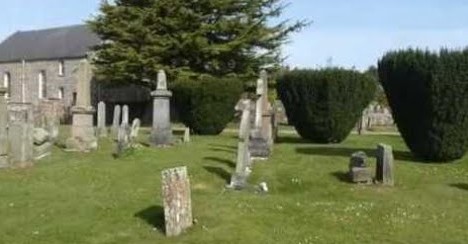 tourscotland's tweet photo. Tour #Scotland 4K #Spring travel video Blog, with #Scottish accordion music, of a road trip drive mostly on a single track route on #ancestry, #genealogy, family #history visit to the parish church and graveyard in #Strathmiglo in #Fife https://t.co/tnEKcIF7t7 https://t.co/dr2Ox6AYzT