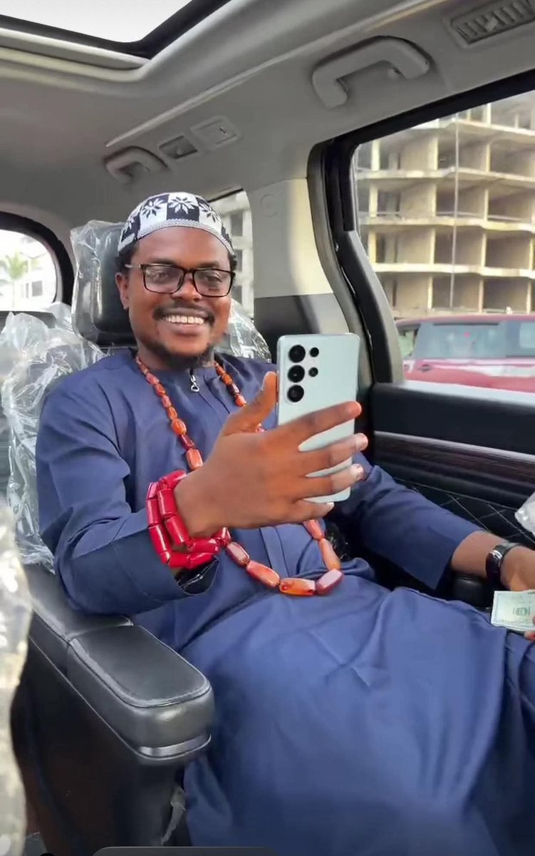 Finally Blord is out  💃 😍  on the 20th April  who dey checkam 💃 👯‍♂️ 💃 

Up Blord remain unstoppable 💪 🙌
