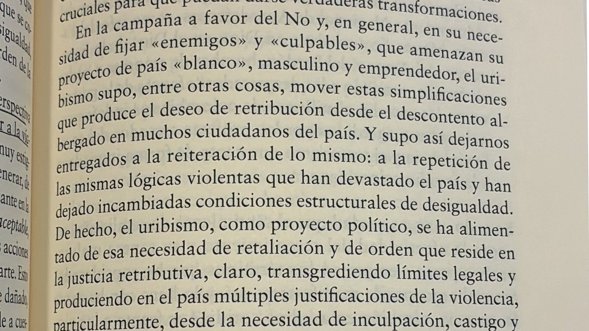 LauCastro99's tweet photo. Cuando escuchen que @PalomaValenciaL es la opción feminista duden, y mucho. No olviden que es del @CeDemocratico; el partido que nos quiere atrapados en lógicas de repetición de la desigualdad y que se alimenta de la retaliación en la guerra. Por ser mujer no es feminismo. https://t.co/Ds05aa7YSZ