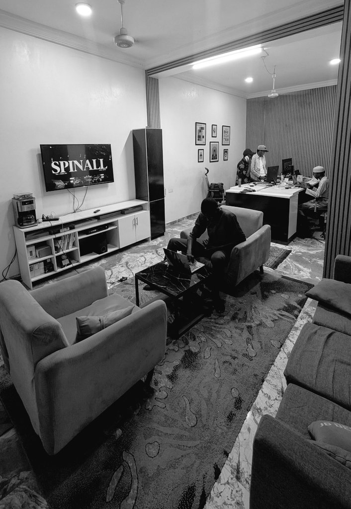 themnaseer's tweet photo. Sometimes motivation often comes from noticing how far you’ve come. Snaps from the studio @tmn_studios https://t.co/V8XUiS7Lvd