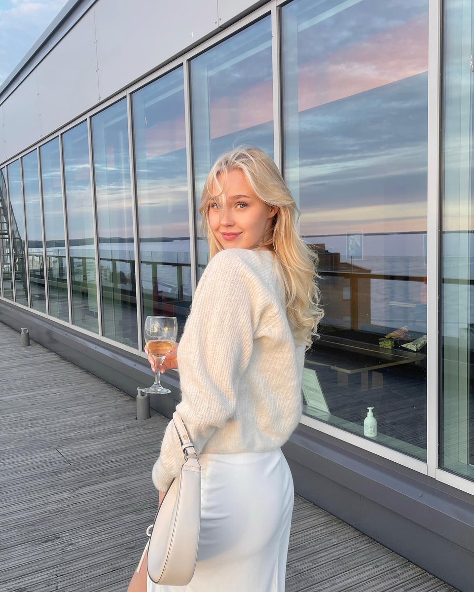 Scarlett tweet media