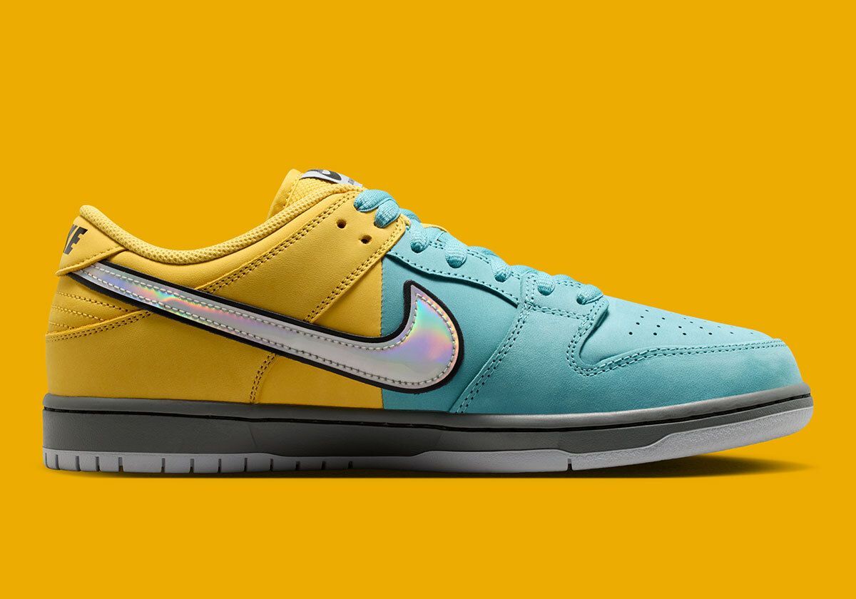 SneakerNews's tweet photo. The next Nike SB Dunk Low "Muni Fast Pass" is coming soon 🚃 🛹

See more pics >> https://t.co/dD0TmZ3RRr https://t.co/2BOuGVu985