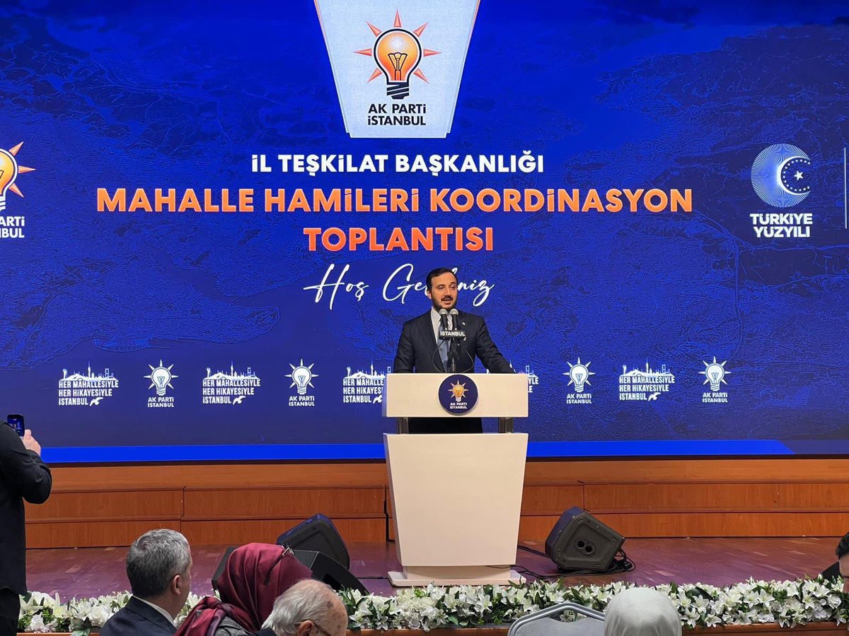 syigitoglu18's tweet photo. İl Başkanımız Sn. Abdullah Özdemir’in başkanlığında gerçekleştirilen Mahalle Hamileri Koordinasyon Toplantısı’na katıldık.

Geçmiş dönemlerde partimizin çeşitli kademelerinde görev almış, bugün ise mahalle teşkilatlarımıza hamilik üstlenecek kıymetli yol arkadaşlarımızla; mahallelerimizin ihtiyaçlarını, sahadaki çalışmalarımızı ve önümüzdeki dönem hedeflerimizi istişare ettik.

Birlik ve beraberlik içerisinde, mahallelerimize en iyi hizmeti sunma gayretiyle çalışmalarımızı sürdürmeye devam edeceğiz.