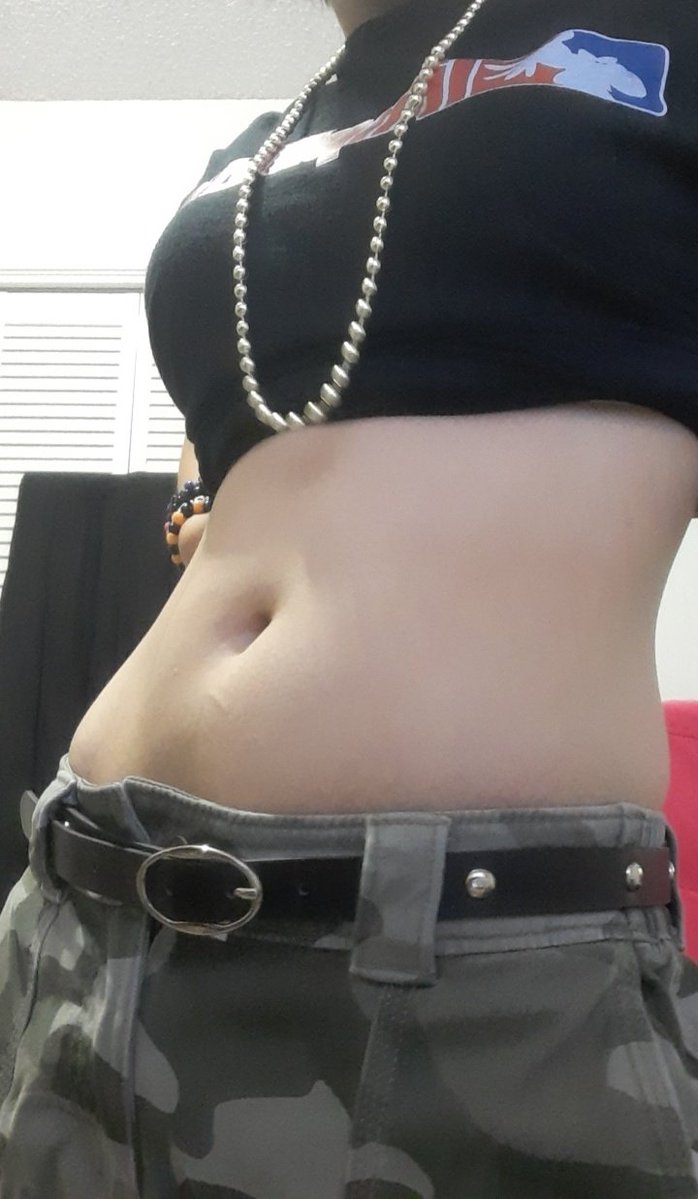 supernova4evaa's tweet image. Am I hot or js a fattie #edtwt #bodycheck
