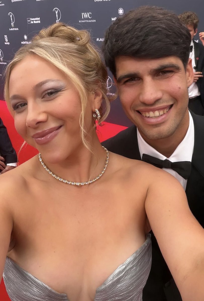 pooledaz888 tweet media