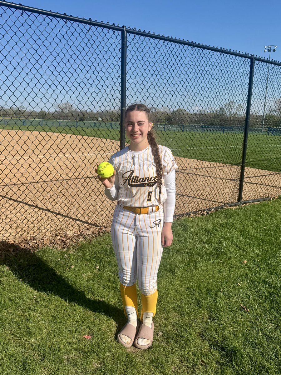 CDamstetter2028's tweet photo. Finished up my last spring tournament with @AllianceBenge, runner up in @PG_Softball Battle for the Belt!

I had a good weekend at the plate with a BA of .444 and OBP of .583 with a home run! 

@AshleyMears_PG @ChrisjSb https://t.co/gLbBI6JaKb