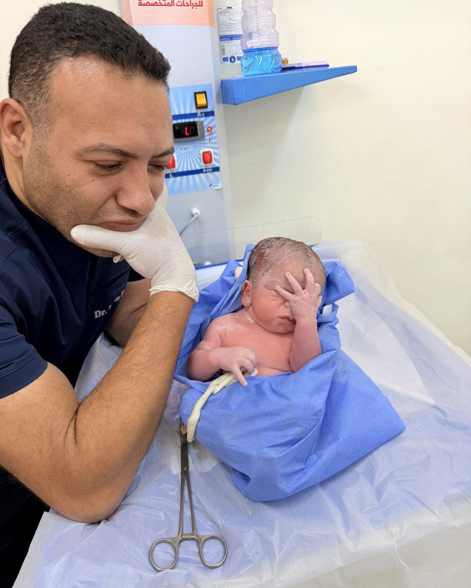 Maxvayshia™ tweet media