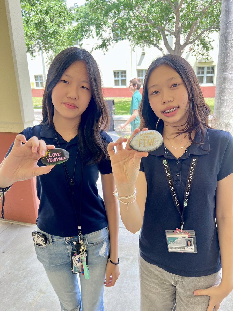 GMSPeerCounsel's tweet image. Today the Peer Counselors worked hard creating their "Pebbles of Positivity!" These inspirational peace rocks will be gifted to a loved one! 🩵🪨🌸 #KindnessMatters #BeTheChange #CreateYourCulture @Glades_MS