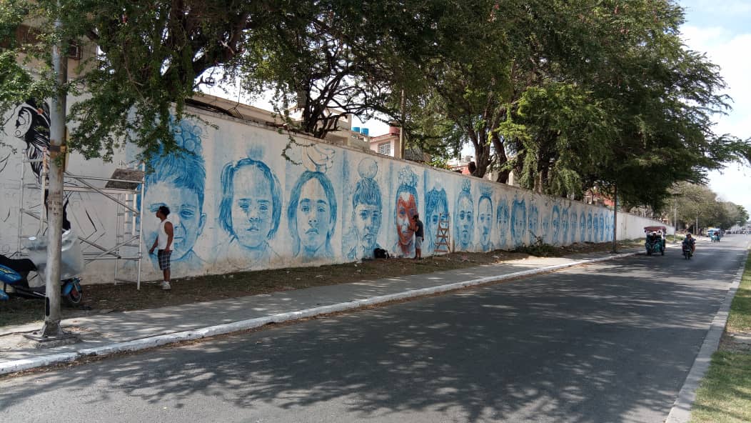 lisaracorona1's tweet photo. Comenzó Generarte, Encuentro Internacional de Arte Urbano que tiene como epicentro en #DiezDeOctubre 🇨🇺. Nuestra avenida Vía Blanca se viste de gala y abre sus brazos al arte.
#LaHabanaDeTodos https://t.co/LpaR7ETvY2
