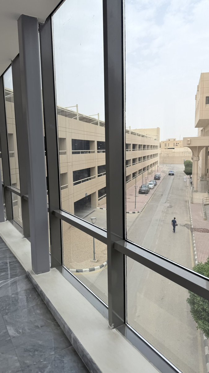 29fay_'s tweet photo. ضمن زيارة معرض #التمكين_المجتمعي المقام في مستشفى طب الاسنان الجامعي، بمناسبة اليوم العالمي للخدمة الاجتماعية .

زيارة مُمتعه ❣️🌟 https://t.co/UKIMLwwIOM