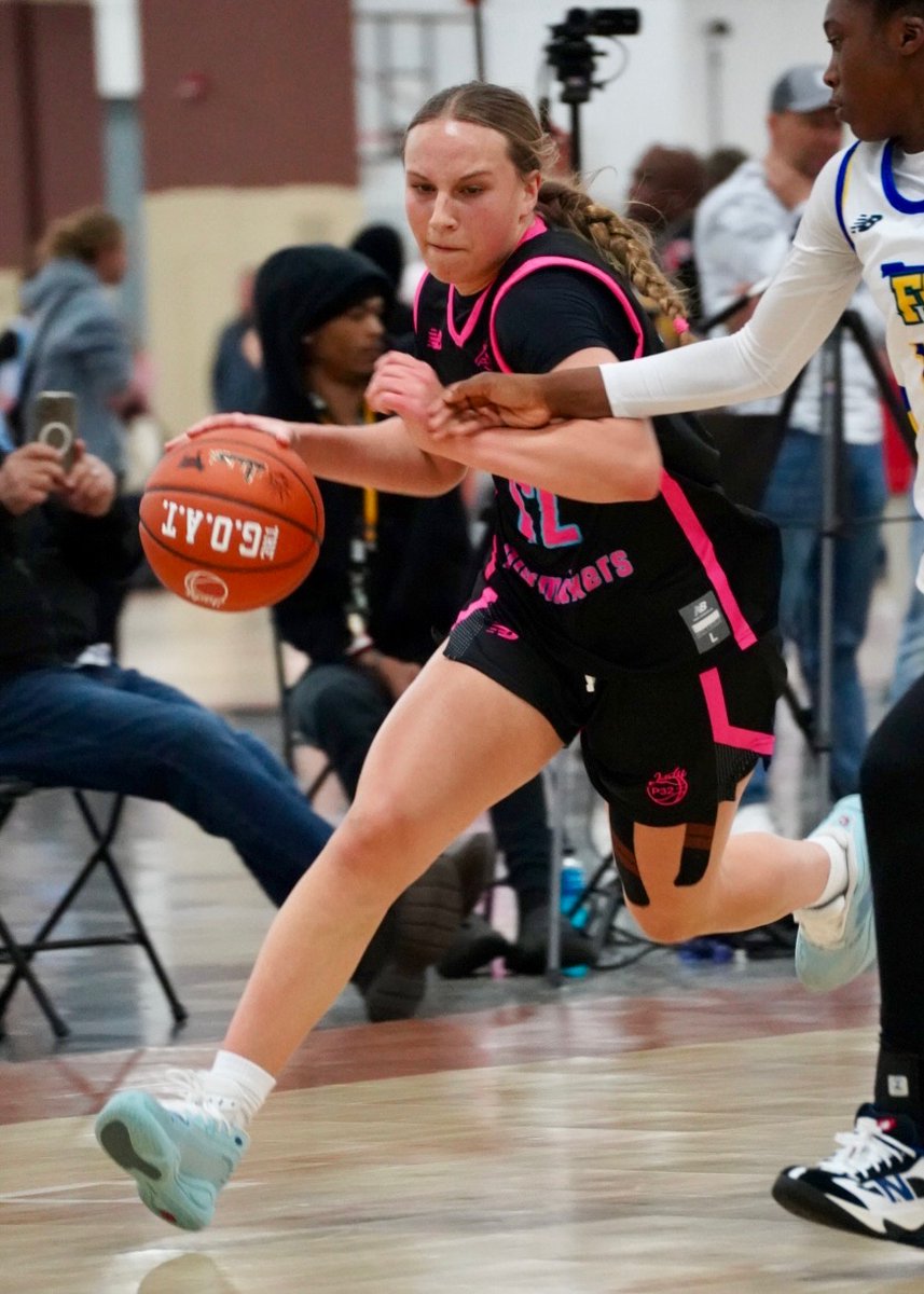 WIPlymkrs2028's tweet photo. ๐ฅ BREAKOUT PERFORMANCE ๐ฅ
@AmeliaKarr12 showed OUT in the first LP32 game vs NV Start to Finish ๐ฅ๐
๐ช 15 POINTS
Big time impact and just getting started ๐๐ #BreakoutGame #NextUp
@playmkrsgirls
@Coach_Peplinski
@BradyJ_Peterson
@TravisBOUND
@lp32_league
@clarkjas22 https://t.co/jDhBhOrOuh