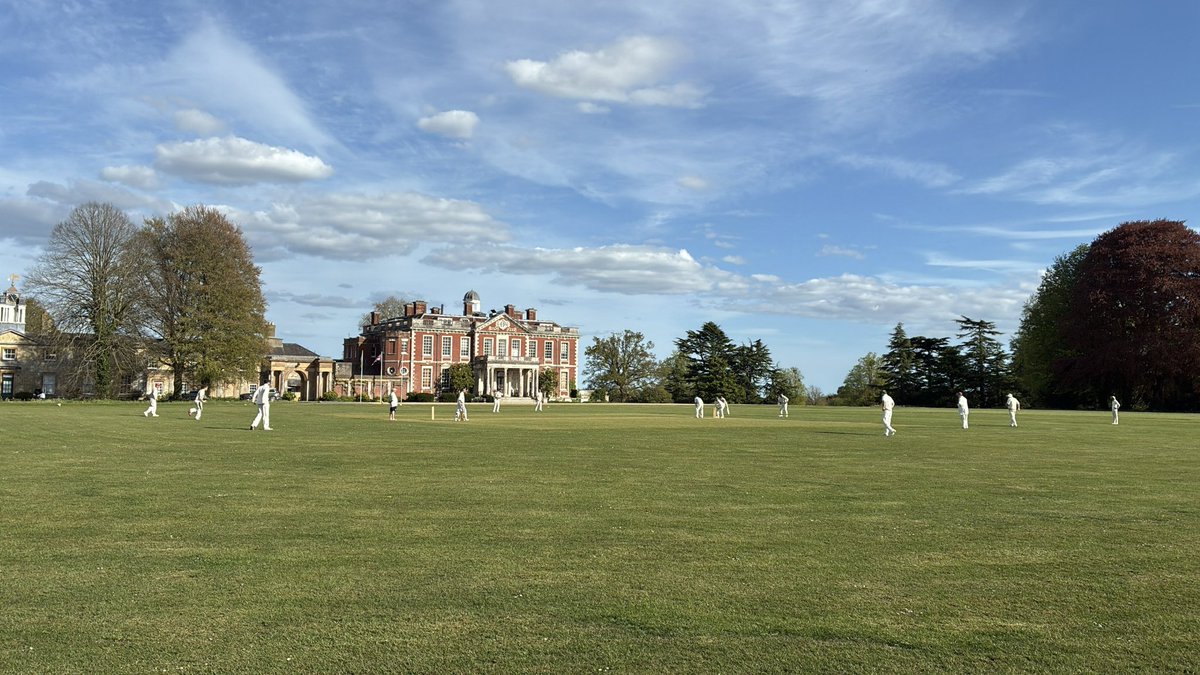 StanstedParkCC's tweet photo. A battling draw yesterday against @zambuca_tigers_cricket - with Andy R the pick of the action for SPCC with a beautifully built 73 🏏 

#spcc #stanstedparkcricket #stanstedpark #cricket #rowlandscastle https://t.co/bSQeO1ELys
