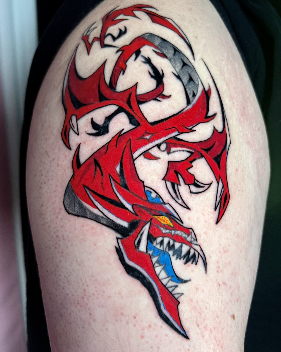 dustythesnowman's tweet image. 2nd session on this Slifer tattoo yesterday :3 #yugioh #tattoo