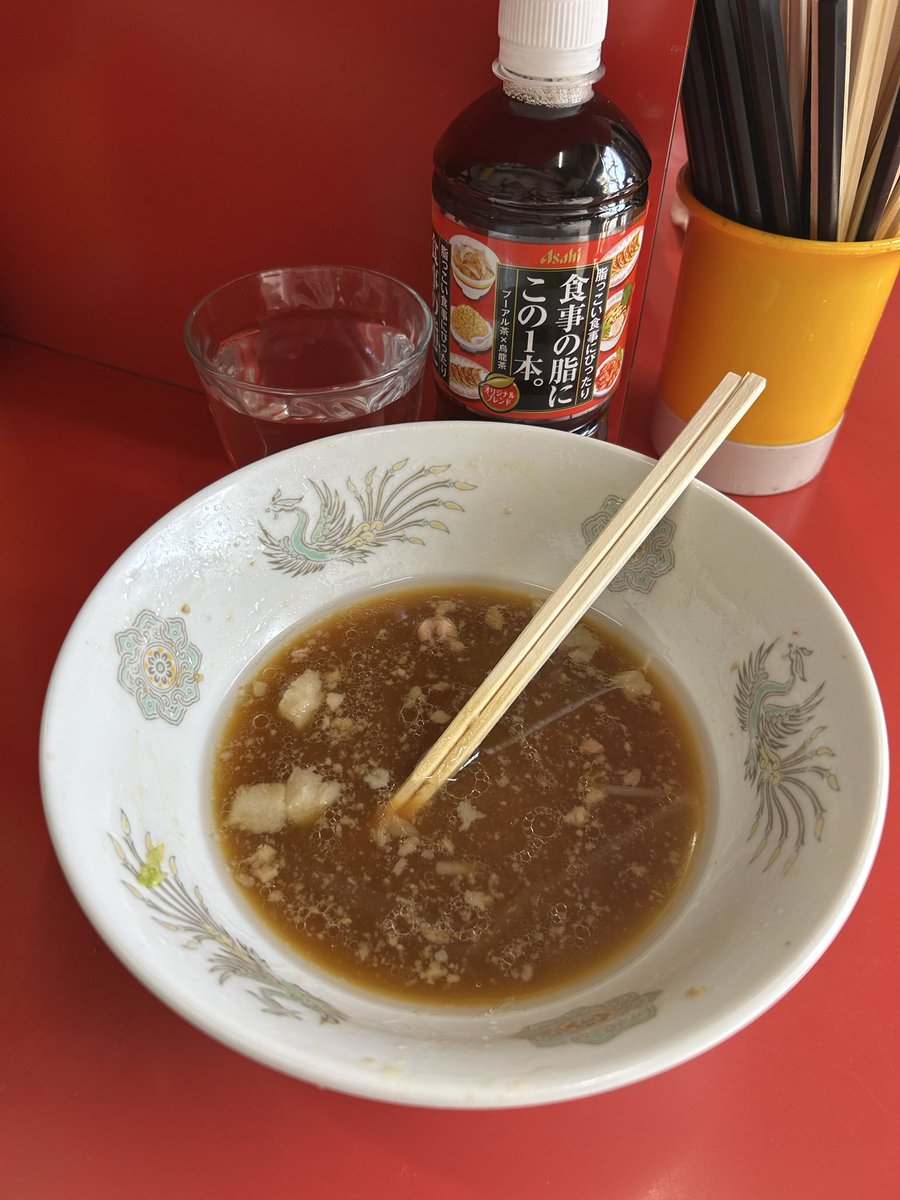【ラーメン二郎三田本店】

久々の再会からの一緒に三田本店へ直行笑

小ぶたラーメン
（カタメ、ヤサイ、アブラ）

20年前に仕事ご一緒した方とランチ。
想い出話しながらの非乳化醤油は、これまた美味。ご馳走様でした🙇‍♂️

#ラーメン二郎
#三田本店
#想い出二郎