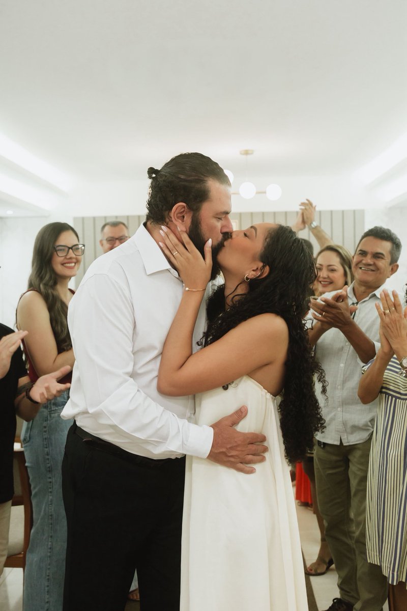 É oficial, amigos! Sou uma mulher casada e muito feliz 🤍