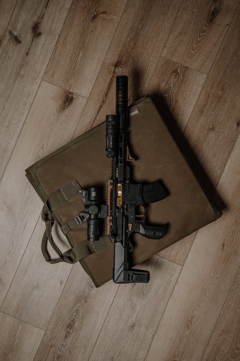 GQ Armory tweet media