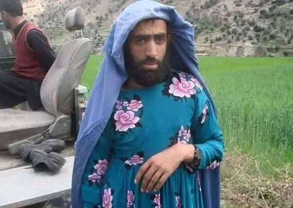 نابودی افغانیت کلید خورده، دیگر قابل جمع کردن نیست.
غیر افغانها ( غیر پشتون ها ) که ۷۵-۸۰ درصد نفوس افغانستان را تشکیل میدهند دیگر :
نه نام جعلی افغانستان
نه هویت جعلی افغان
نه فرهنگ بدوی افغانی
نه سرود ملی به زبان افغان
نه شعار دروغین وحدت ملی و نه هم سایر تعلقات یک قوم خاص را