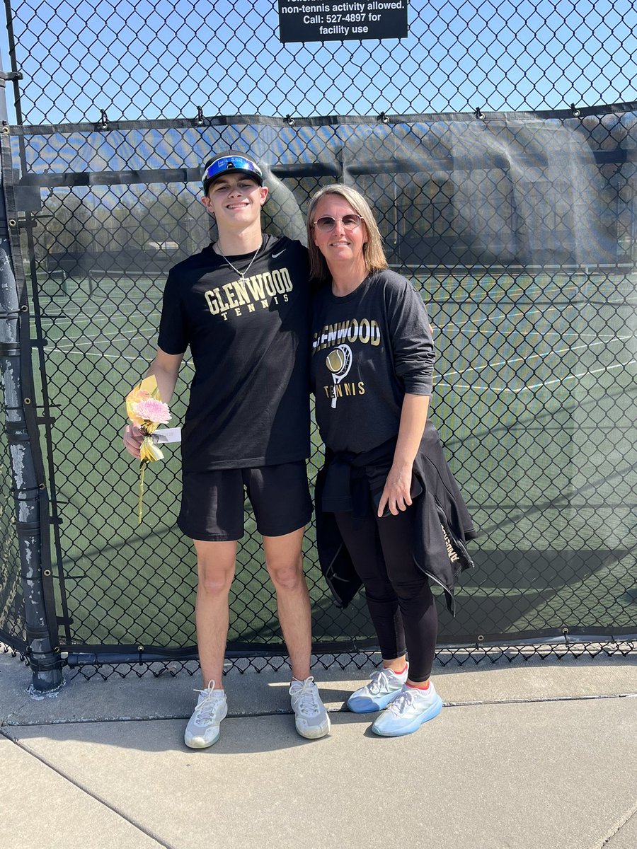 Coach_Stivers's tweet photo. Senior night for Rams tennis. Thanks to Brennan, Dylan, and Gideon for their leadership and commitment to our program! Excited to see each of them grow in their lives / careers! Go Rams! @GlenwoodRams https://t.co/BEnevUT098