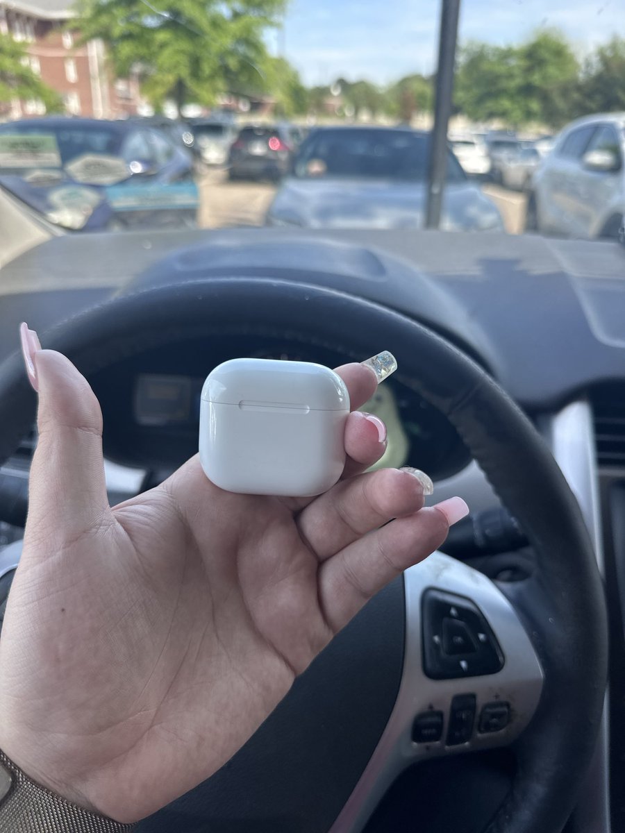 ✨Dylan Reece, MBA✨ tweet media