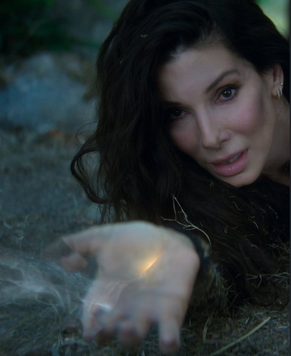 Sandra Bullock Source 🪄 tweet media