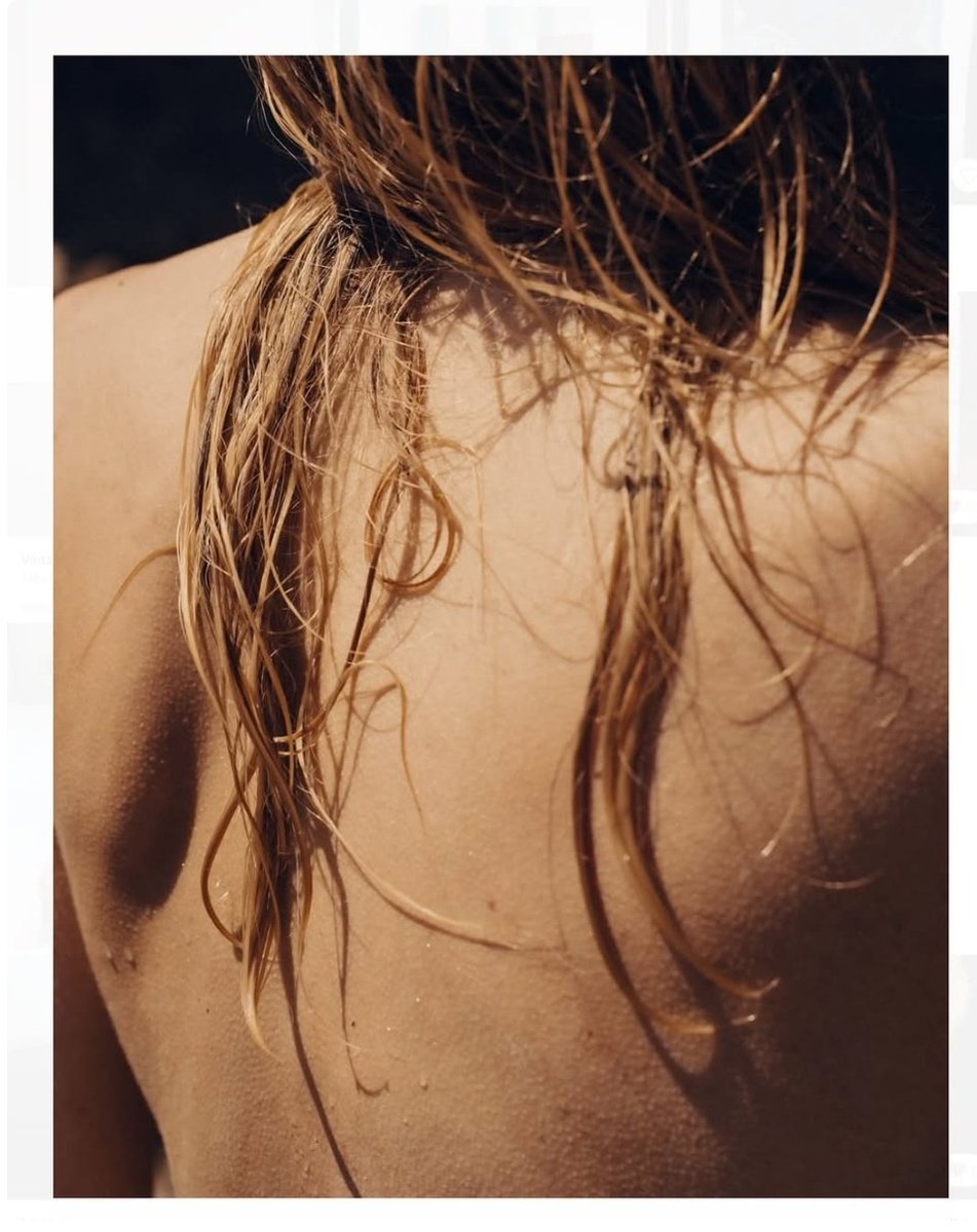 .

{ g'night} charlotte_lapalus

.