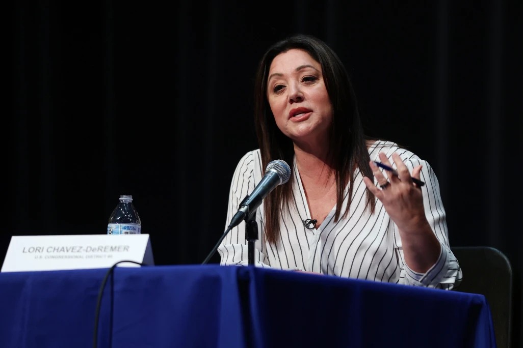 Political Polls tweet media