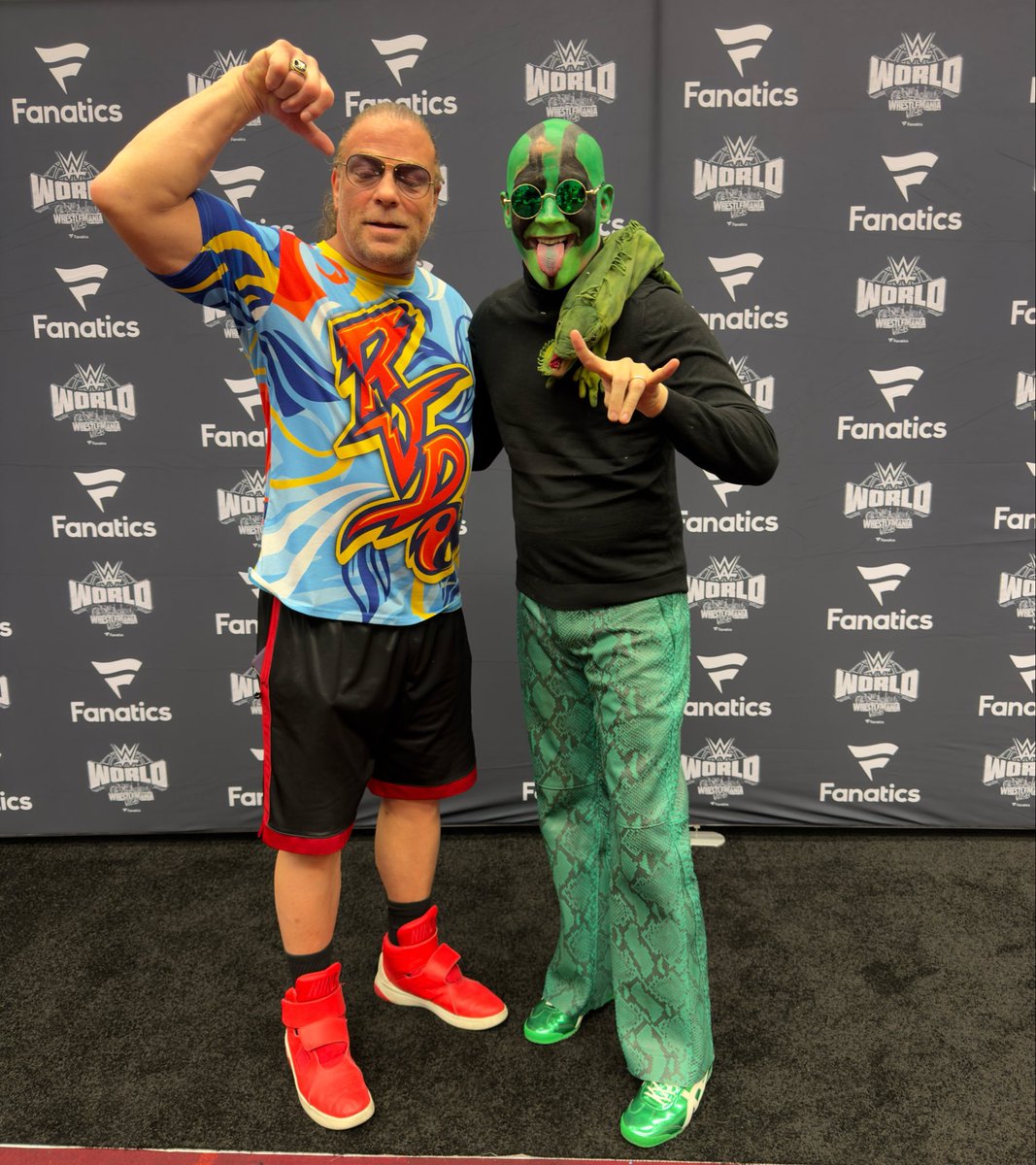 Mr. Iguana tweet media