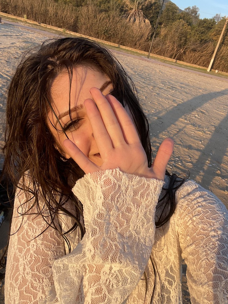 Zeynep Barlin tweet media