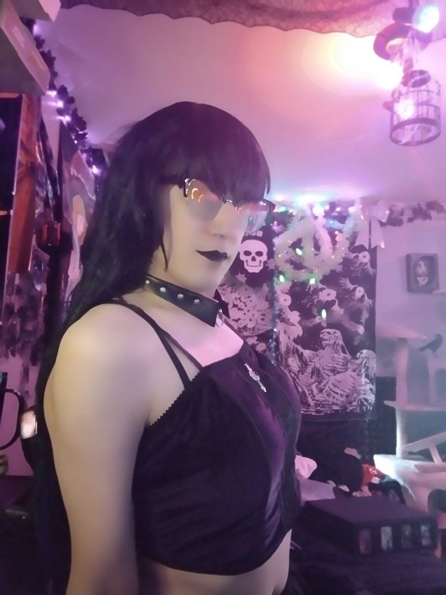 Skelelady1's tweet image. twitch.tv/skelelady
I think we are in need of a lot more pragmata today
giving away steam code for unmetal
#femboy #giveaway #pragmata #spooky