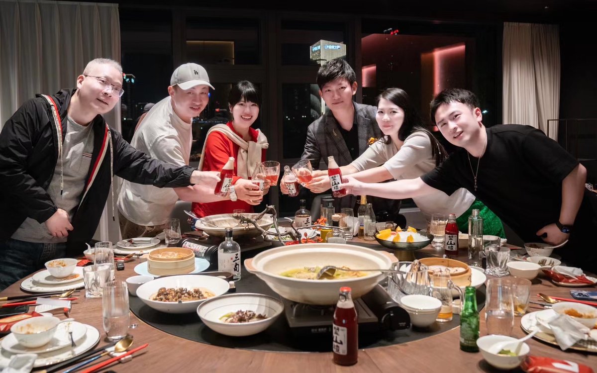 FormaSpa972's tweet image. "Years later, same laughs, better stories. Grateful for the ones who turn 'hello' into 'let’s catch up again soon'  #OldFriends #GoodVibesOnly"