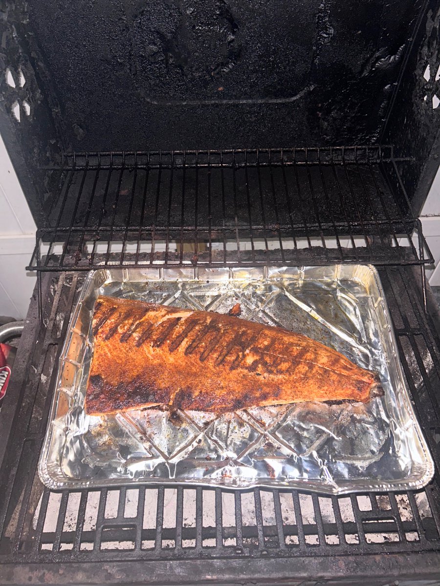 38T_y's tweet image. Like a real man #Grillmaster