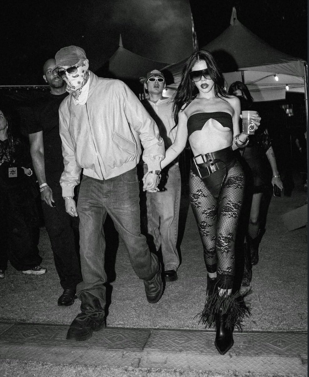 Peso Pluma y Kenia Os en Coachella