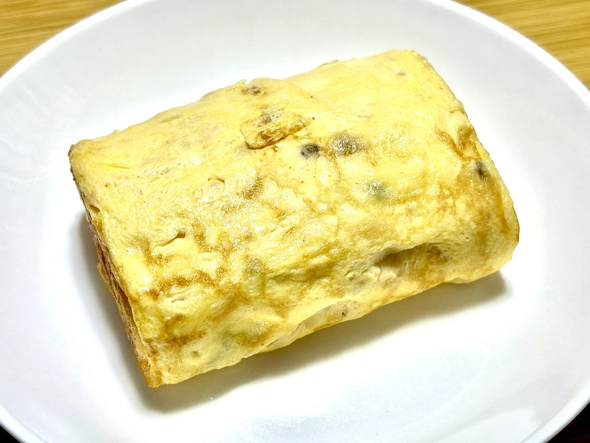 4/21 おはようございます
#お弁当 のたまご焼き

焼きながら、すっごく重要な問題に気づいてしまった
あれっ変だぞ・・・

あれっ、困るじゃん

しかし、今日も素敵な1日になりますように