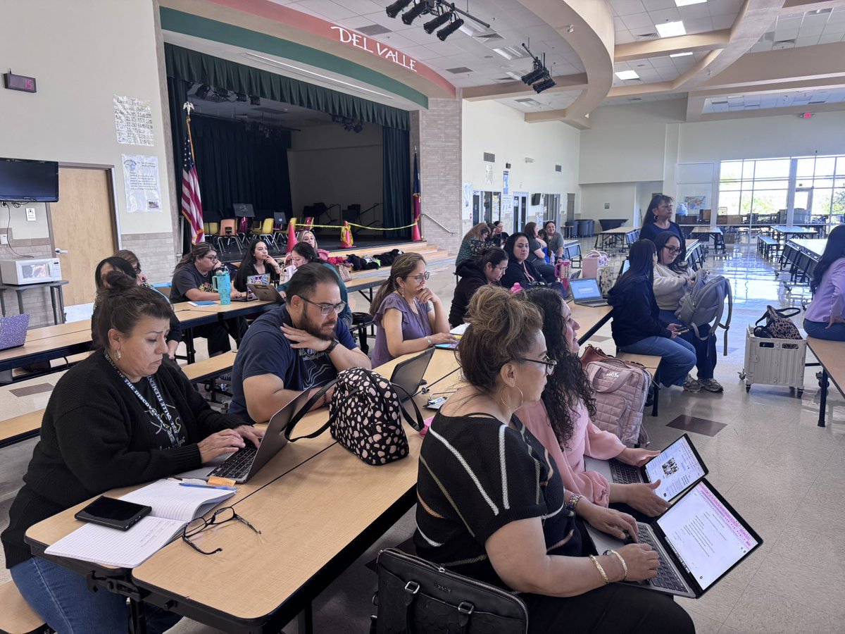 badillo_mrs's tweet image. Shoutout to our classroom teachers and IT coach for leading a great AI training today! 🙌 Collaboration and innovation in action as we continue growing together for our students. #AIinEducation #Teamwork #DiscoverersLead @DelValleES_YISD