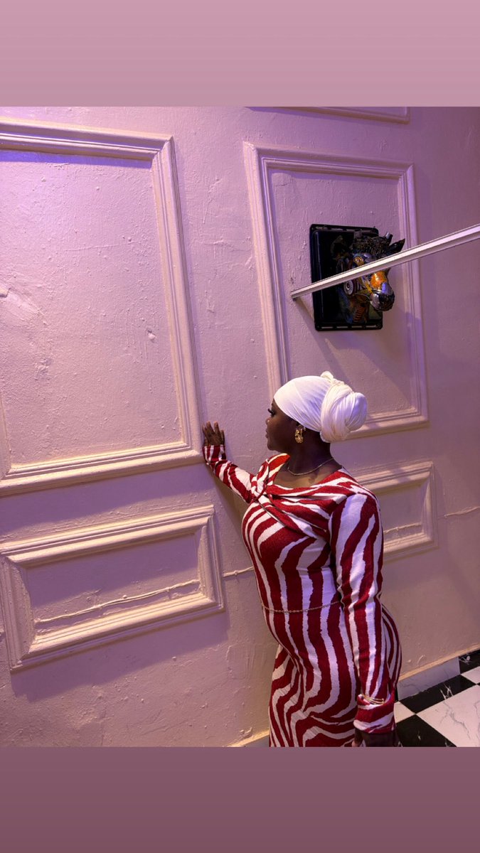 Candylima19's tweet photo. I got my ballons yesterday 🥳🥳
Birthday girl in 4 shades 🎂 https://t.co/l5pjFhmai4