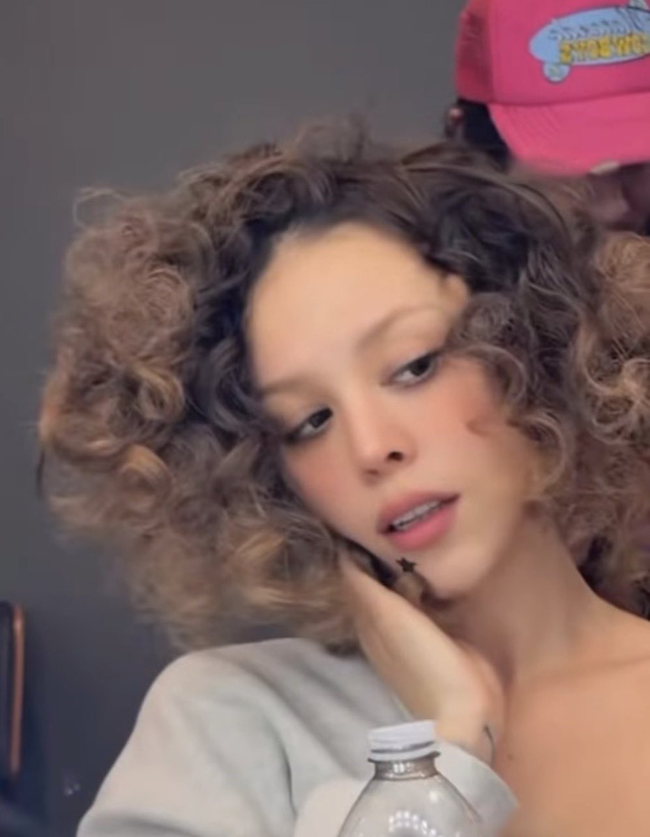 biann ✩°｡⋆ ⟡ tweet media