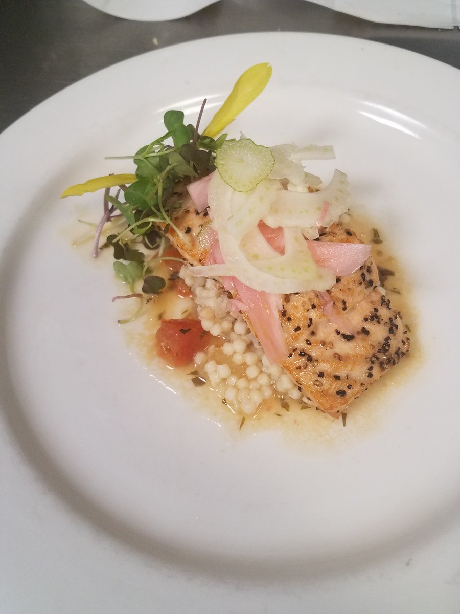 ZuesHpEnt's tweet image. 😛😛😛🙌💪💪💪#Cheflife #ChefJason