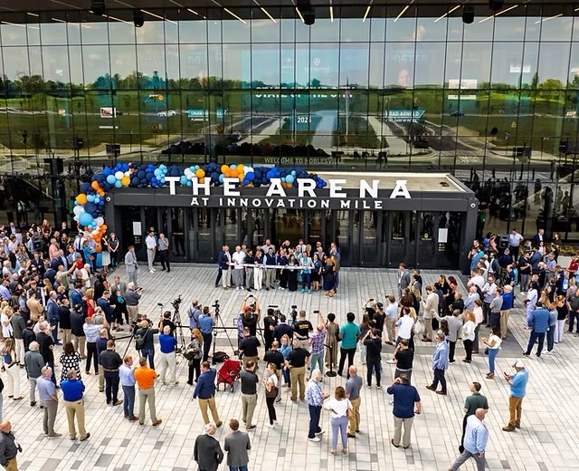 Stay Plugged In tweet media