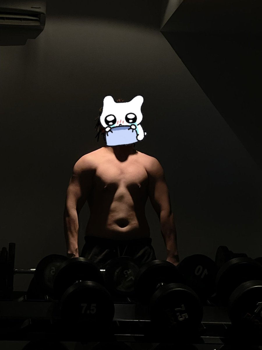 喜欢白色过膝袜 tweet media