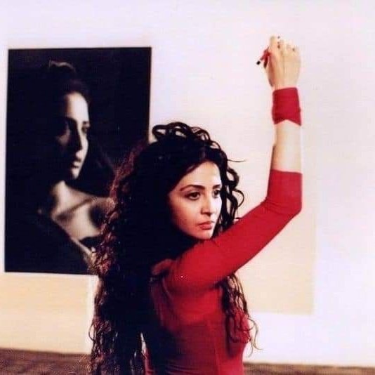 noturbabe777's tweet image. بالظبط الشعر اللي بحبه
الطول واللون والحرية
ده مهفهف على وجهك لعبة
حوصف لك إيه يغمى عليّ
#NewProfilePic