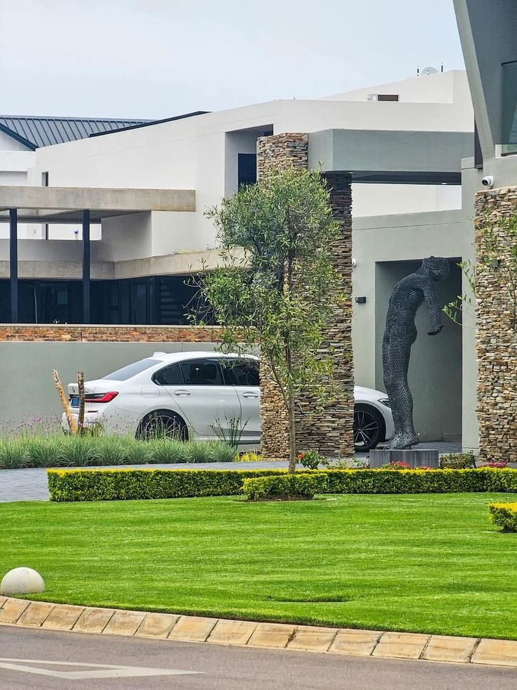 ❎e k ℹ️ tweet media