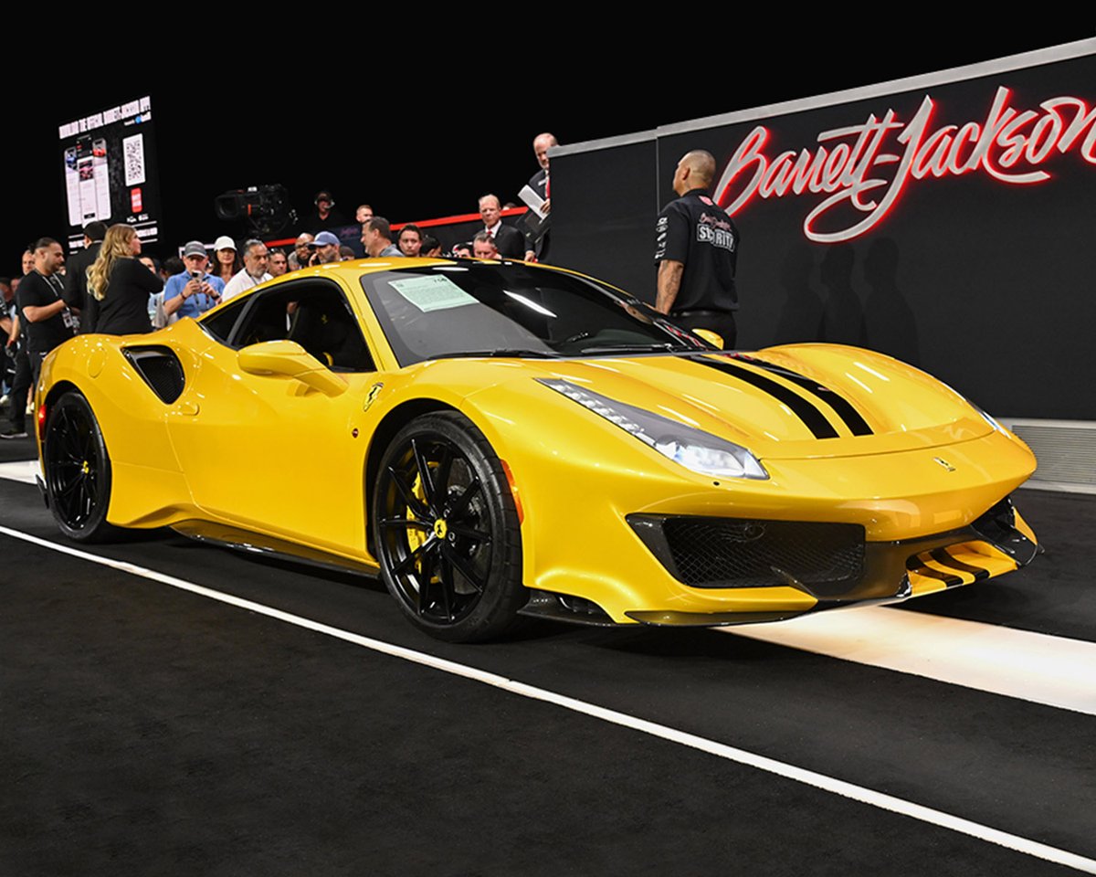 Barrett_Jackson's tweet image. Made to move fast … and it did! 2020 @Ferrari 488 Pista sold for $819,500 at the 2026 #PalmBeach Auction.

Learn more: bit.ly/PB26TW-2020Fer…