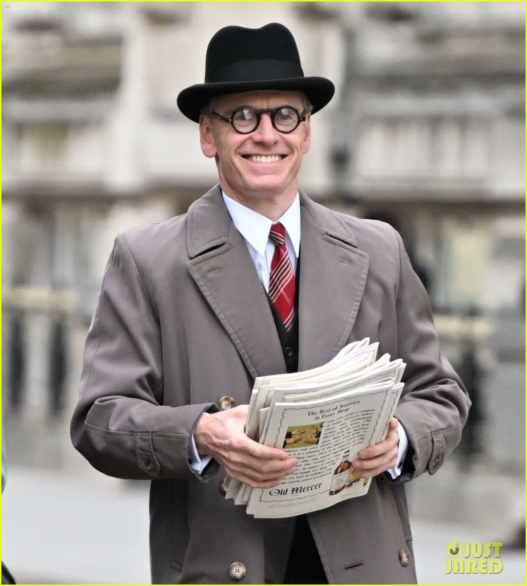 Michael Fassbender on the set of "Kennedy" in Liverpool today!
It looks like he was filming scene as an older version of Joseph Kennedy Sr (more wrinkles, grey hair etc)!
(via whatonnetflix)
