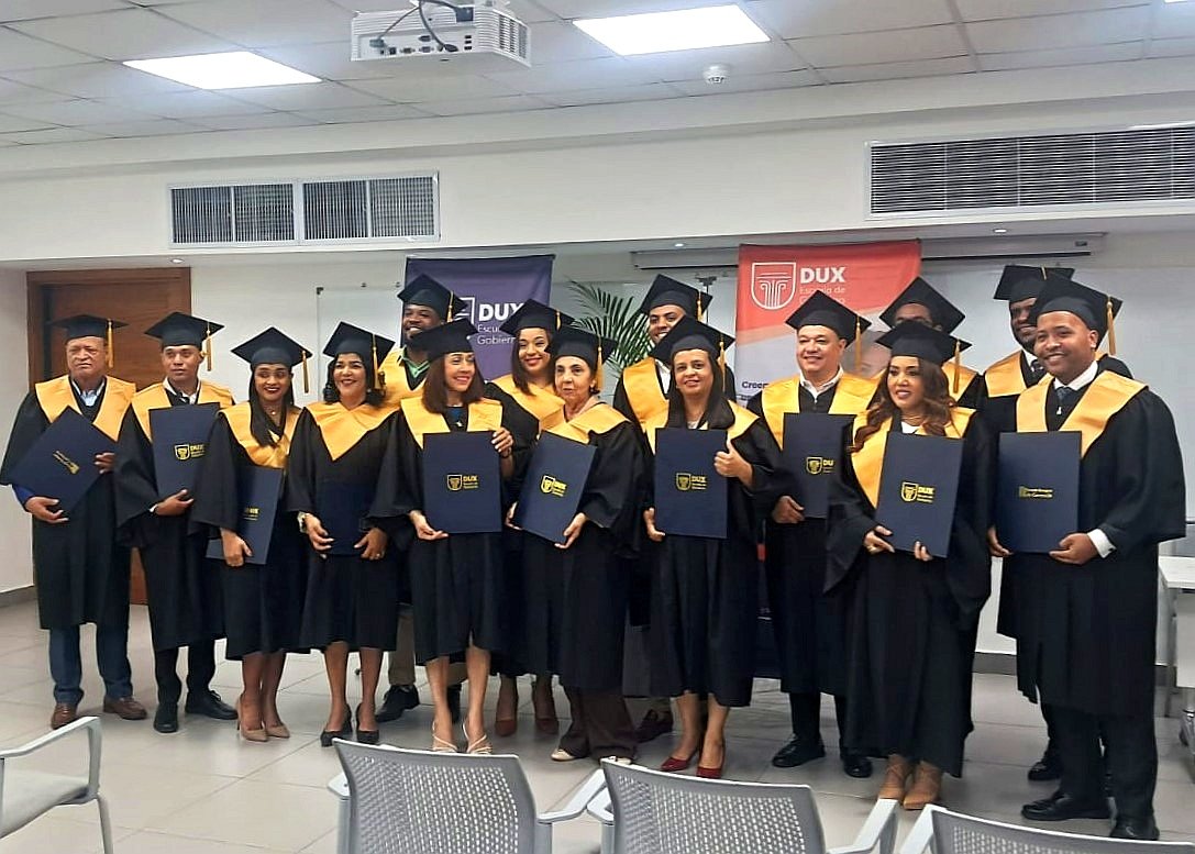 INDOCAFERD_'s tweet photo. INDOCAFE informó que colaboradores culminaron el Máster en Administración y Gerencia Pública Avanzada, impartido por DUX Escuela de Gobierno y la Escuela Europea de Gerencia (2025–2026).
Esta formación fortalece el contribuir al desarrollo del sector cafetalero nacional. https://t.co/590o5qzvIK