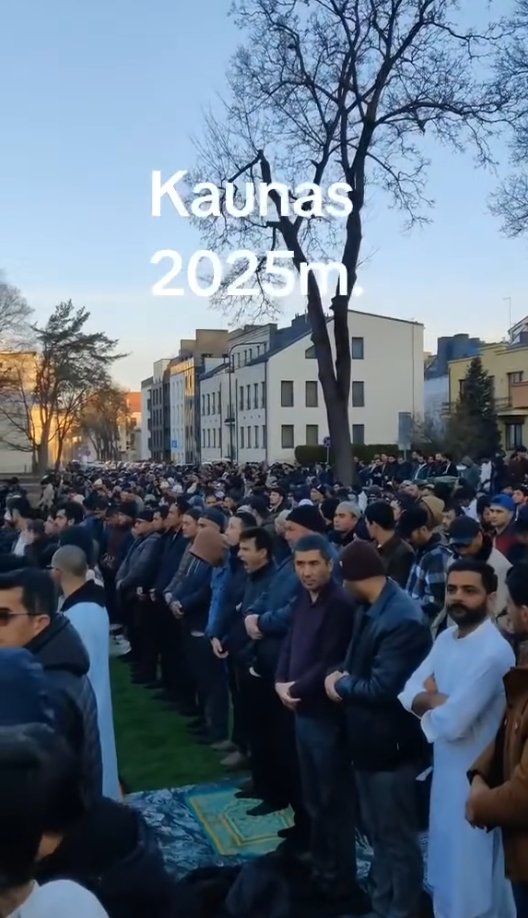 BalticDanny's tweet image. Lithuania changed in just a couple of years

&amp;gt;Islamic preachers hitting the streets
&amp;gt;Koran adds running on Facebook
&amp;gt;Islamic street prayers of MANY THOUSANDS

This should not be normal for any European state, let alone a tiny Lithuania
#Lithuania #Kaunas #Vilnius #Baltic