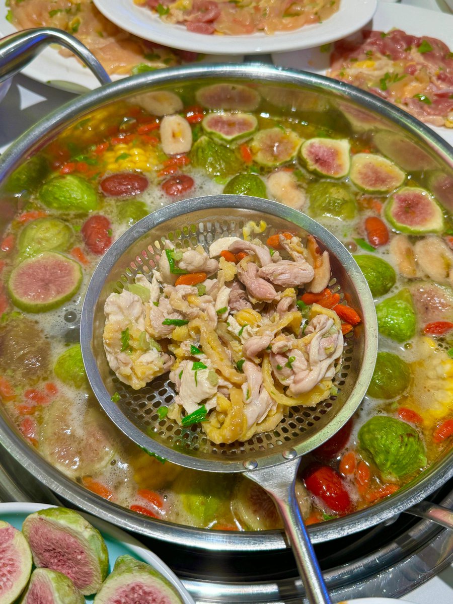 kaylin_curtis tweet media