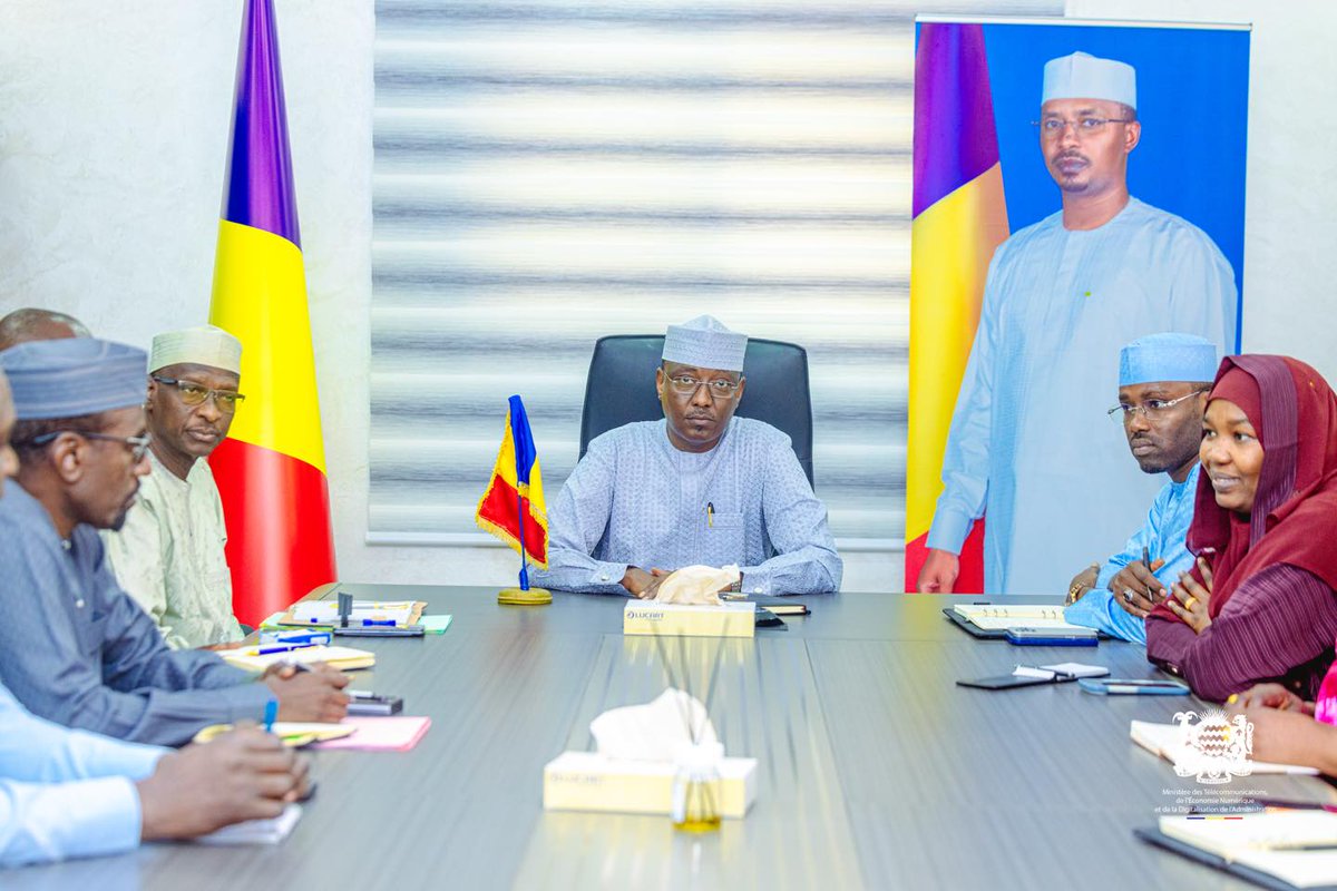 SALAMInfo2's tweet image. #TCHAD | Le ministre des Télécommunications, de l'Economie numérique et de la Digitalisation, Haliki Choua Mahamat appelle SAFITEL à plus de professionnalisme et d'engagement.
A LIRE ICI ⤵
salaminfo.com/2026/04/20/le-…