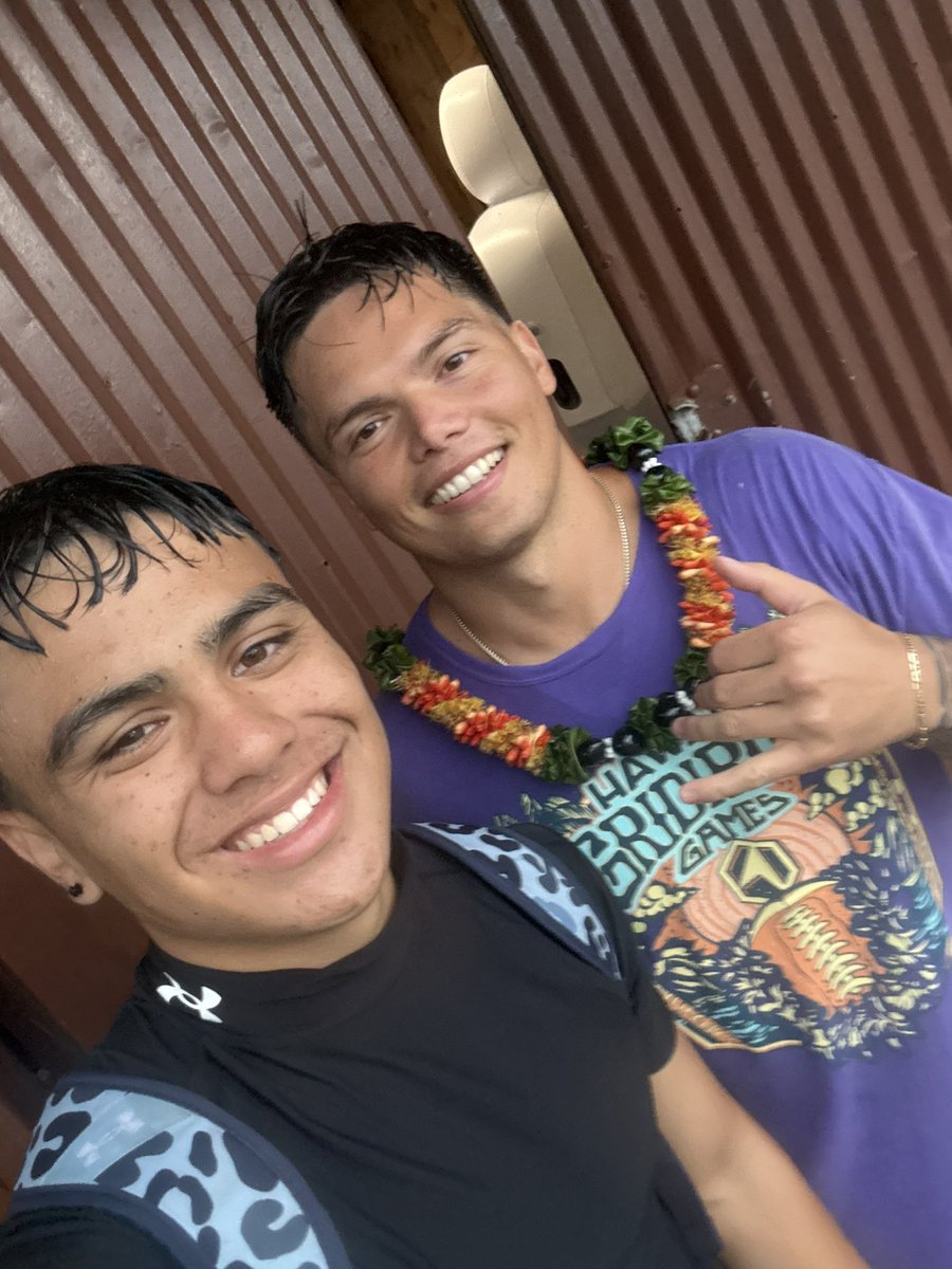 justicelaa_7's tweet photo. Big mahalo to @_dillongabriel_ for hosting the 2026 Hawaii Gridiron Games.
#hawaiigridirongames #teamwave #hawaiifootball
@GregBiggins @BrandonHuffman @coach_lafaele @CoachKaai @CoachGoebbel @NickRolovich @CoachTonyGibson @Coach_Merci @c_bangs @GarinJustice @247recruiting @CoachJLenich @TevitaLose @Coach_Merci @RCorySmith @dfreund7 @StateCoachD @TheTop5s_ @CoachDawson_UM