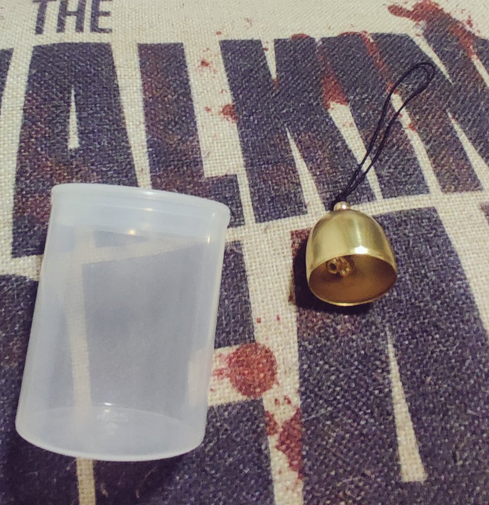 𝚁𝙰𝚅𝙴𝙽 𝙲𝙾𝙶𝙸ó 𝚂𝚄 𝙵𝚄𝚂𝙸𝙻 tweet media