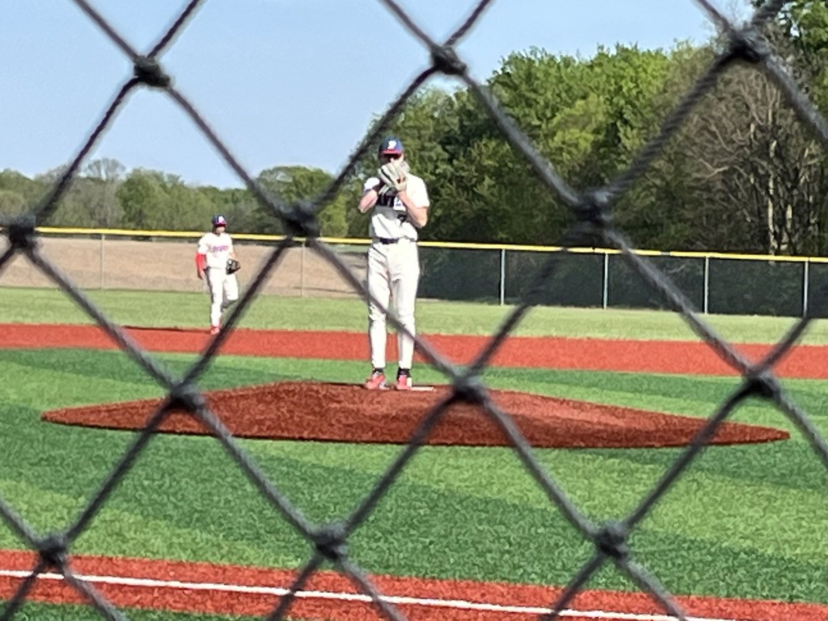TimSchweizer1's tweet photo. All in the Family. Good to see sophomore Gavin Greer on the mound today for the Pawnee baseball game at Pleasant Plains. Cards’ coach Dave Greer’s brother Mike Greer is Gavin’s grandfather. https://t.co/8Ih9BFvh5z